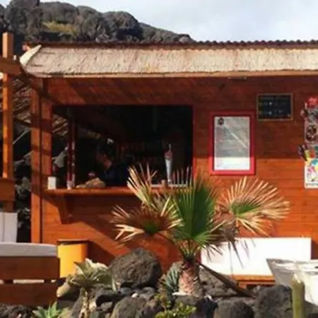 Oasis Del Silencio: Piscinas, Sol Y Playa Costa Del Silencio