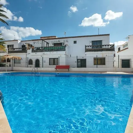 Oasis Del Silencio: Piscinas, Sol Y Playa דירה